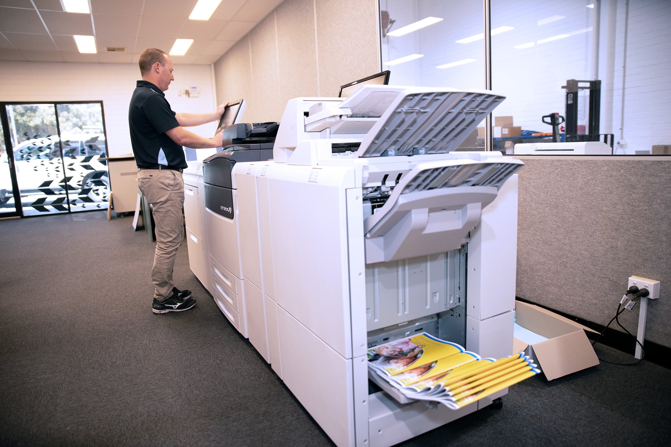 xerox printer printing and stapling booklets